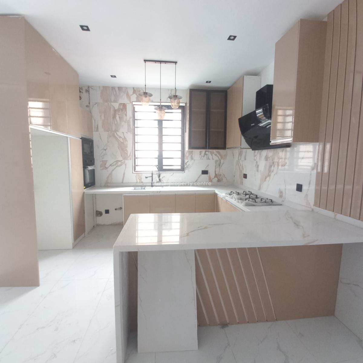 Newly Built 2 Bedroom Apartment with Pool, Lekki Phase 1, Lekki, Lagos, Flat / Apartment for Sale