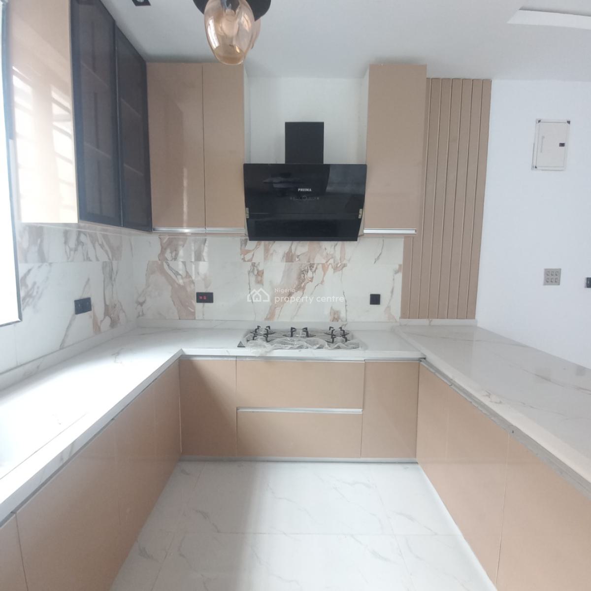 Newly Built 2 Bedroom Apartment with Pool, Lekki Phase 1, Lekki, Lagos, Flat / Apartment for Sale