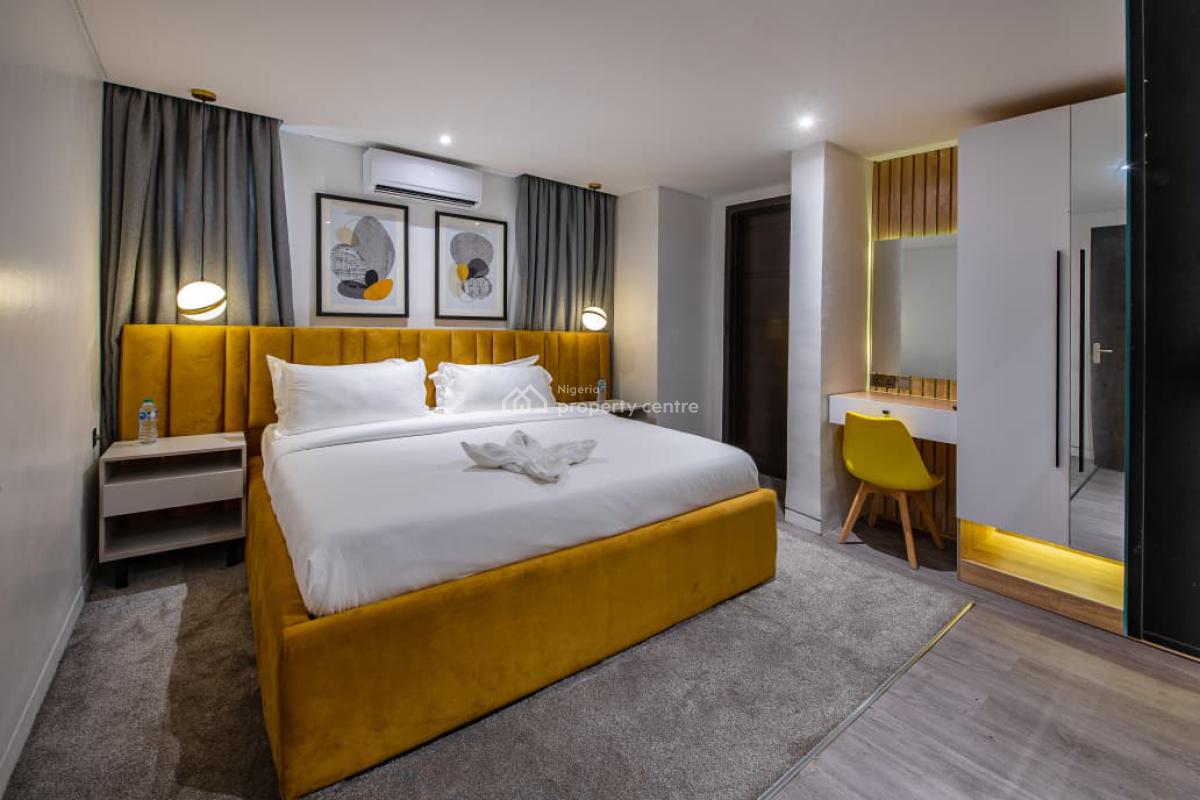 Luxury Fully Furnished 3 Bedroom Apartment, Admiralty Road, Lekki Phase 1, Lekki, Lagos, Flat / Apartment for Rent