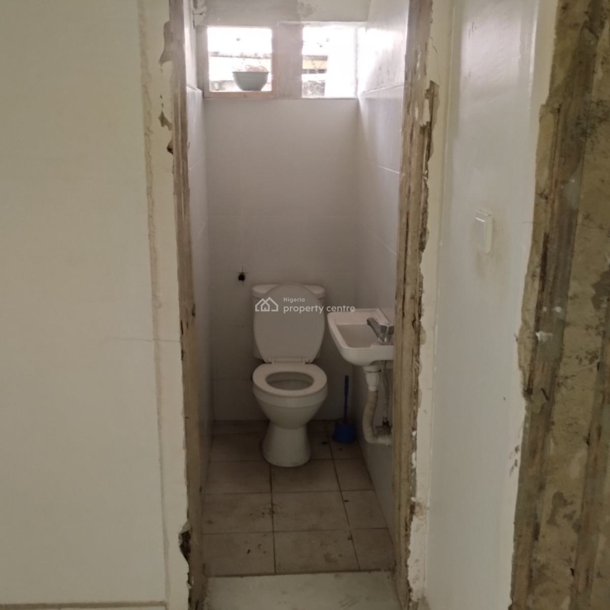 5 Bedroom Semi Detached House with 2 Rooms Bq, Off Admiralty Way, Lekki Phase 1, Lekki, Lagos, Commercial Property for Rent