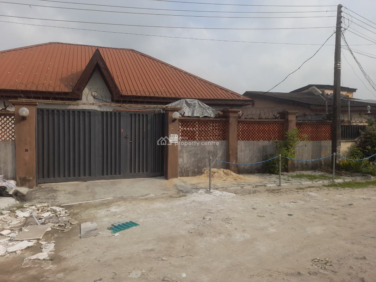 4 Bedrooms Detached Bungalow with 2 Rooms Bq., Abraham Adesanya Housing Estate, Ajah, Lagos, Detached Bungalow for Sale