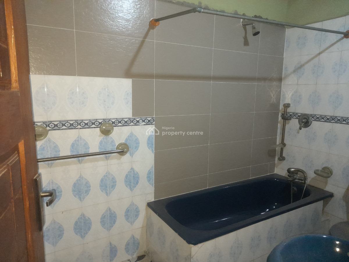 4 Bedrooms Detached Bungalow with 2 Rooms Bq., Abraham Adesanya Housing Estate, Ajah, Lagos, Detached Bungalow for Sale