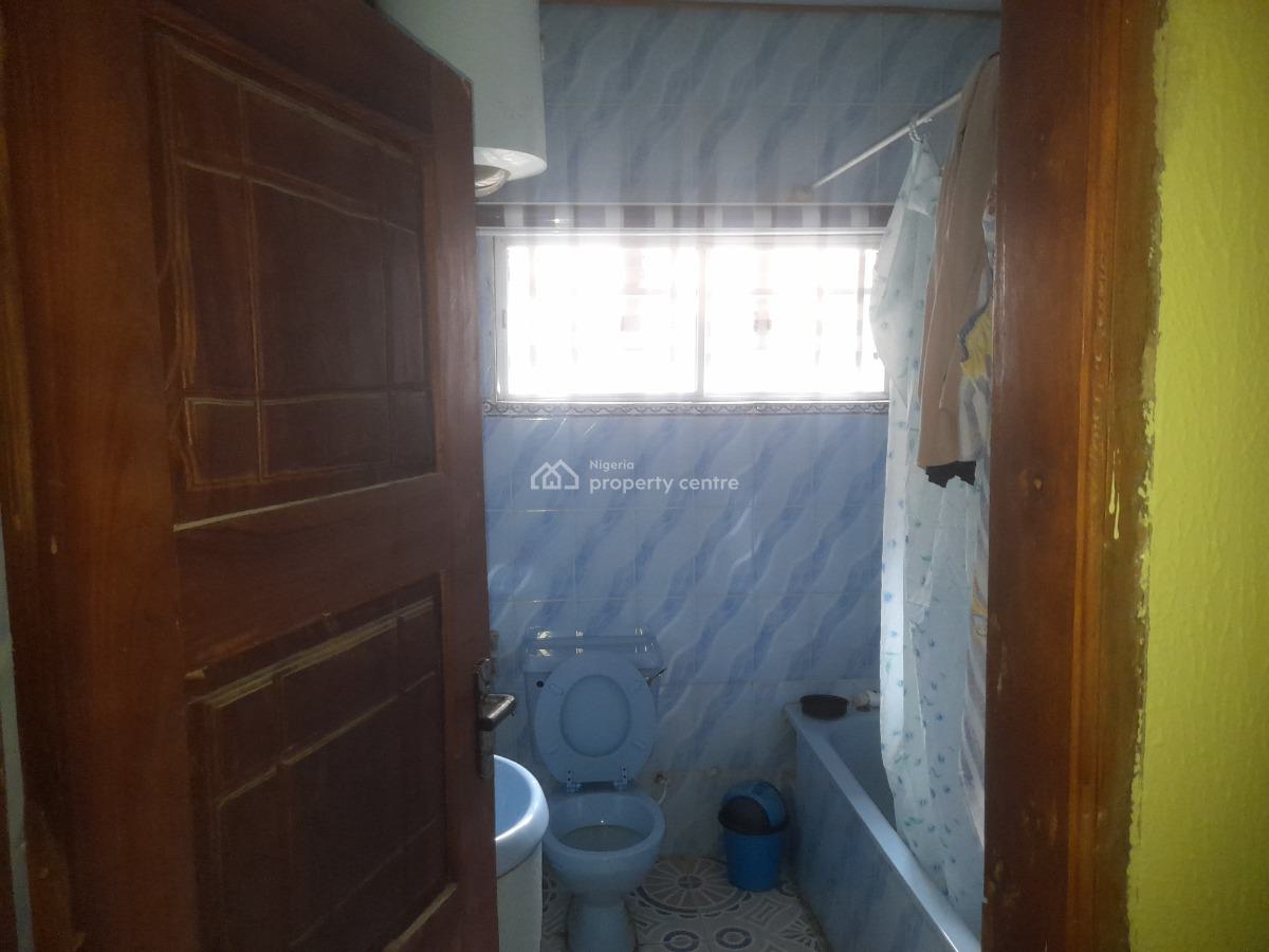 4 Bedrooms Detached Bungalow with 2 Rooms Bq., Abraham Adesanya Housing Estate, Ajah, Lagos, Detached Bungalow for Sale