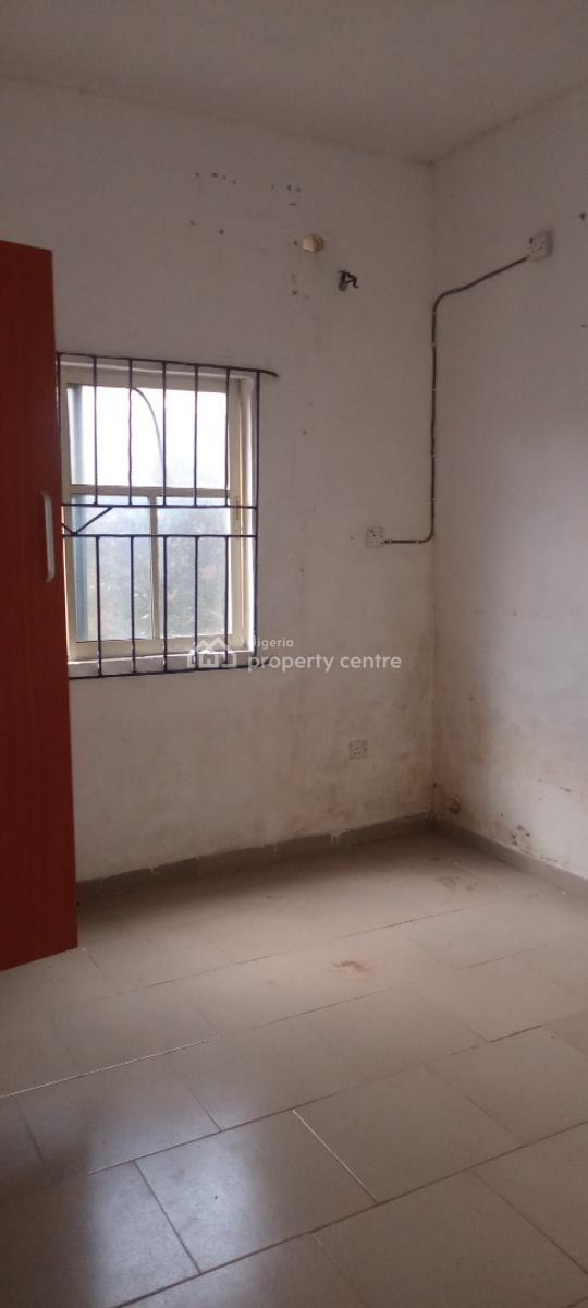 2 Bedroom Apartment, Off Mobil Road, Ilaje, Ajah, Lagos, Flat / Apartment for Rent
