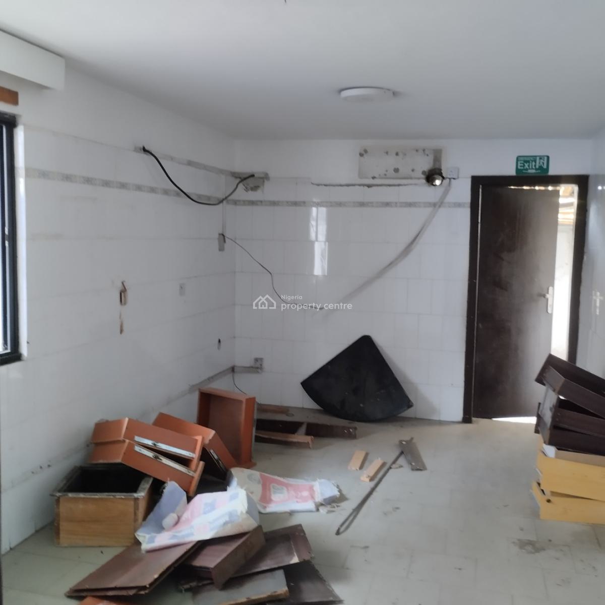 4 Bedroom Commercial Semi Detached House, Off Admiralty Way, Lekki Phase 1, Lekki, Lagos, Commercial Property for Rent