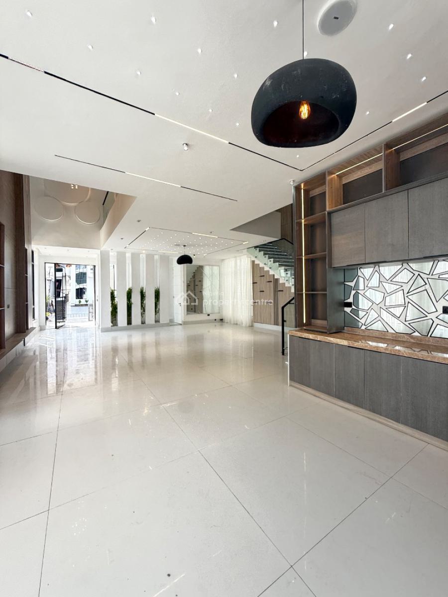 Experience Comfort and Elegance in This Ultra-modern  5- Bedroom Detac, Chevron, Lekki, Lagos, Detached Duplex for Sale