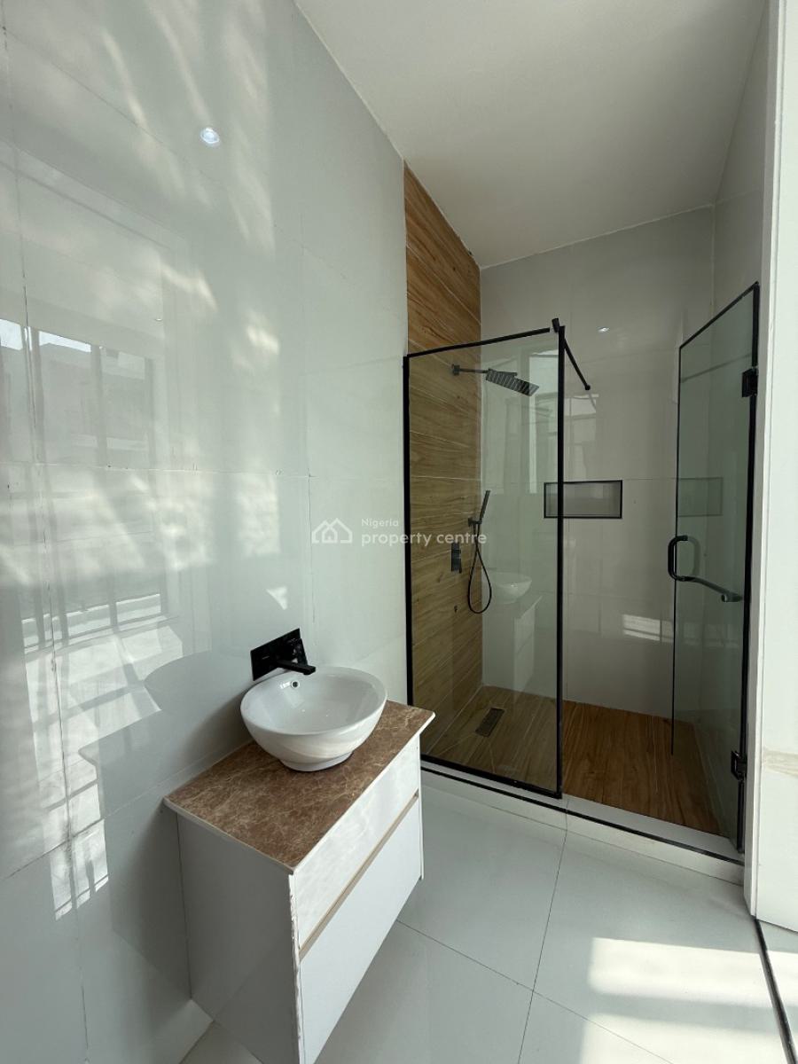 Experience Comfort and Elegance in This Ultra-modern  5- Bedroom Detac, Chevron, Lekki, Lagos, Detached Duplex for Sale