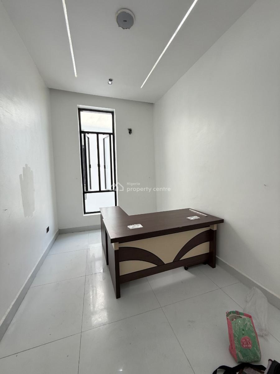 Experience Comfort and Elegance in This Ultra-modern  5- Bedroom Detac, Chevron, Lekki, Lagos, Detached Duplex for Sale