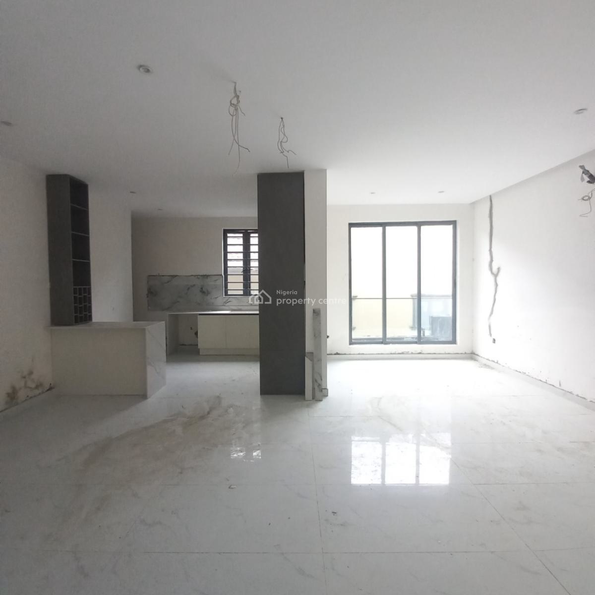 Luxury 2  Bedroom Apartment with Bq, Lekki Phase 1, Lekki, Lagos, Flat / Apartment for Sale