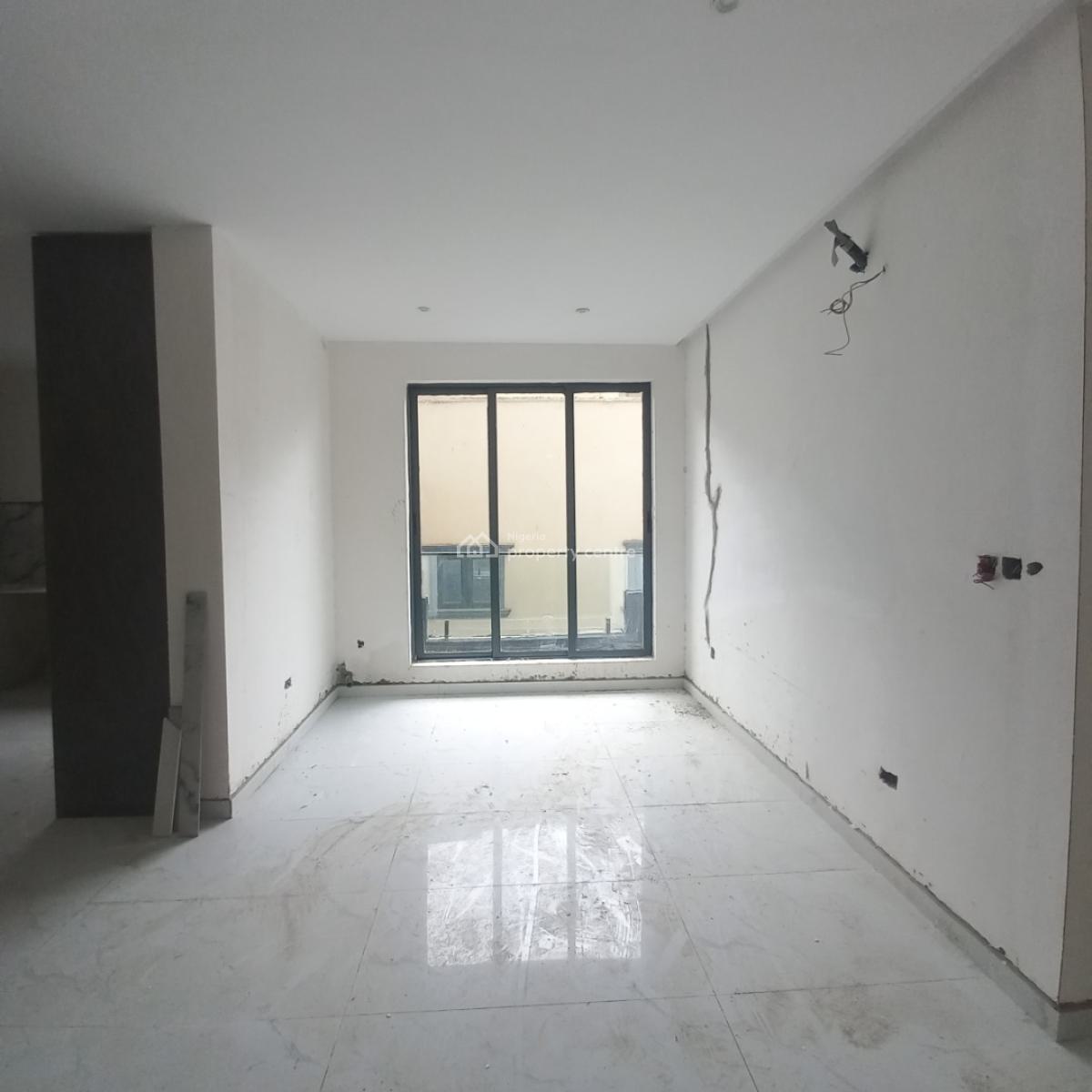 Luxury 2  Bedroom Apartment with Bq, Lekki Phase 1, Lekki, Lagos, Flat / Apartment for Sale