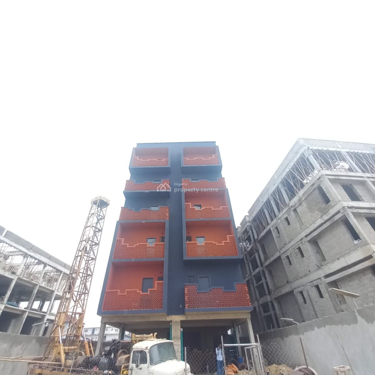 Exquisitely 3 Bedroom Apartment with Bq, Lekki Phase 1, Lekki, Lagos, Flat / Apartment for Sale