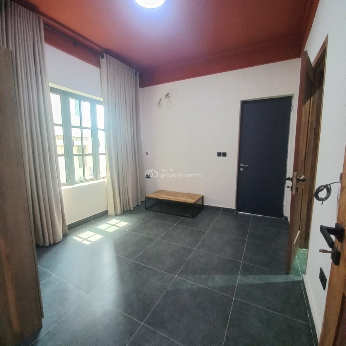 Exquisitely 3 Bedroom Apartment with Bq, Lekki Phase 1, Lekki, Lagos, Flat / Apartment for Sale