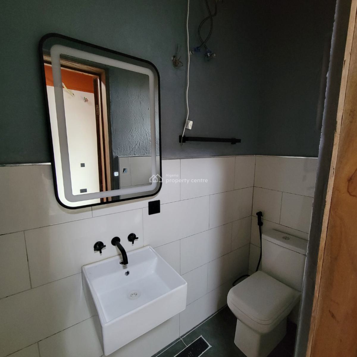 Furnished 3 Bedroom Apartment, Lekki Phase 1, Lekki, Lagos, Flat / Apartment for Sale