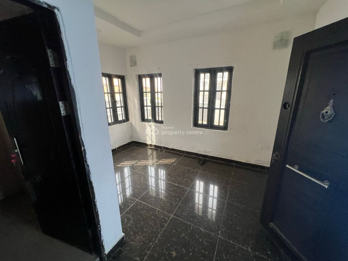 Sharp 4 Bedroom Semi Detached Duplex in a Secure Estate, Off Orchid Road, Lekki, Lagos, Semi-detached Duplex for Rent