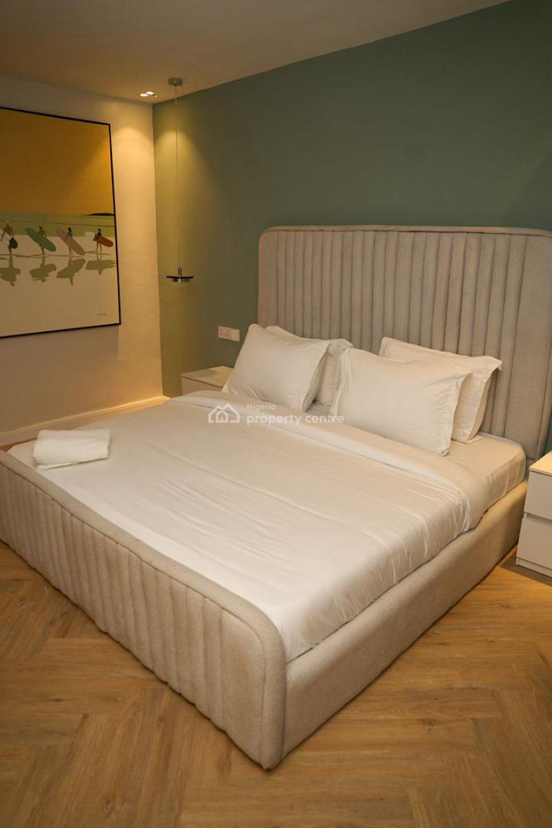 Beautifully Furnished 2-bedroom Apartment with Elevator, Lekki Phase 1, Lekki, Lagos, Flat / Apartment Short Let