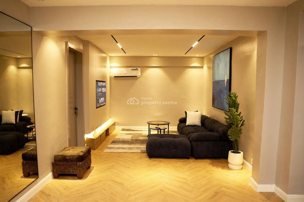 Beautifully Furnished 2-bedroom Apartment with Elevator, Lekki Phase 1, Lekki, Lagos, Flat / Apartment Short Let
