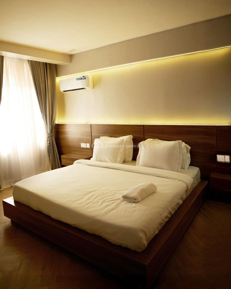 Beautifully Furnished 2-bedroom Apartment with Elevator, Lekki Phase 1, Lekki, Lagos, Flat / Apartment Short Let