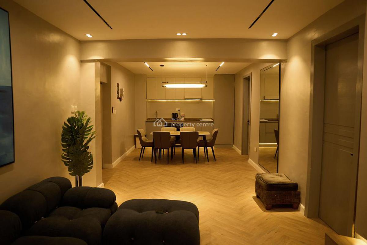 Beautifully Furnished 2-bedroom Apartment with Elevator, Lekki Phase 1, Lekki, Lagos, Flat / Apartment Short Let