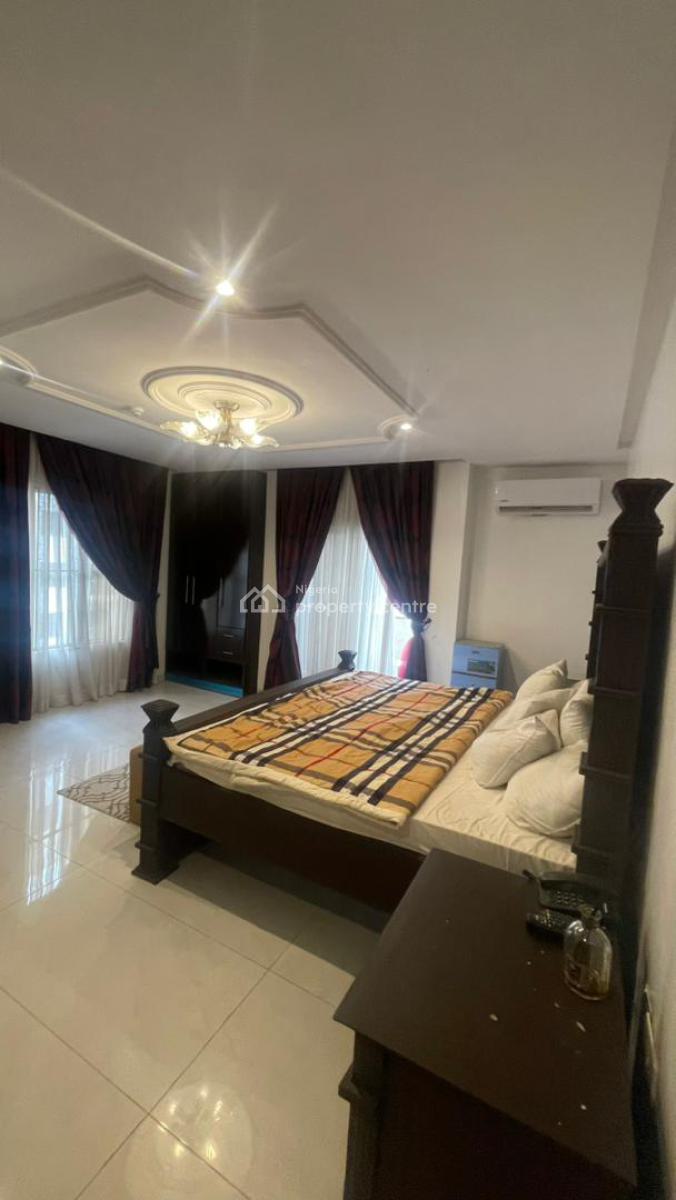 Standard and Spacious Unfurnished 4 Bedroom Apartment, Banana Road, Ikoyi, Lagos, Flat / Apartment for Rent