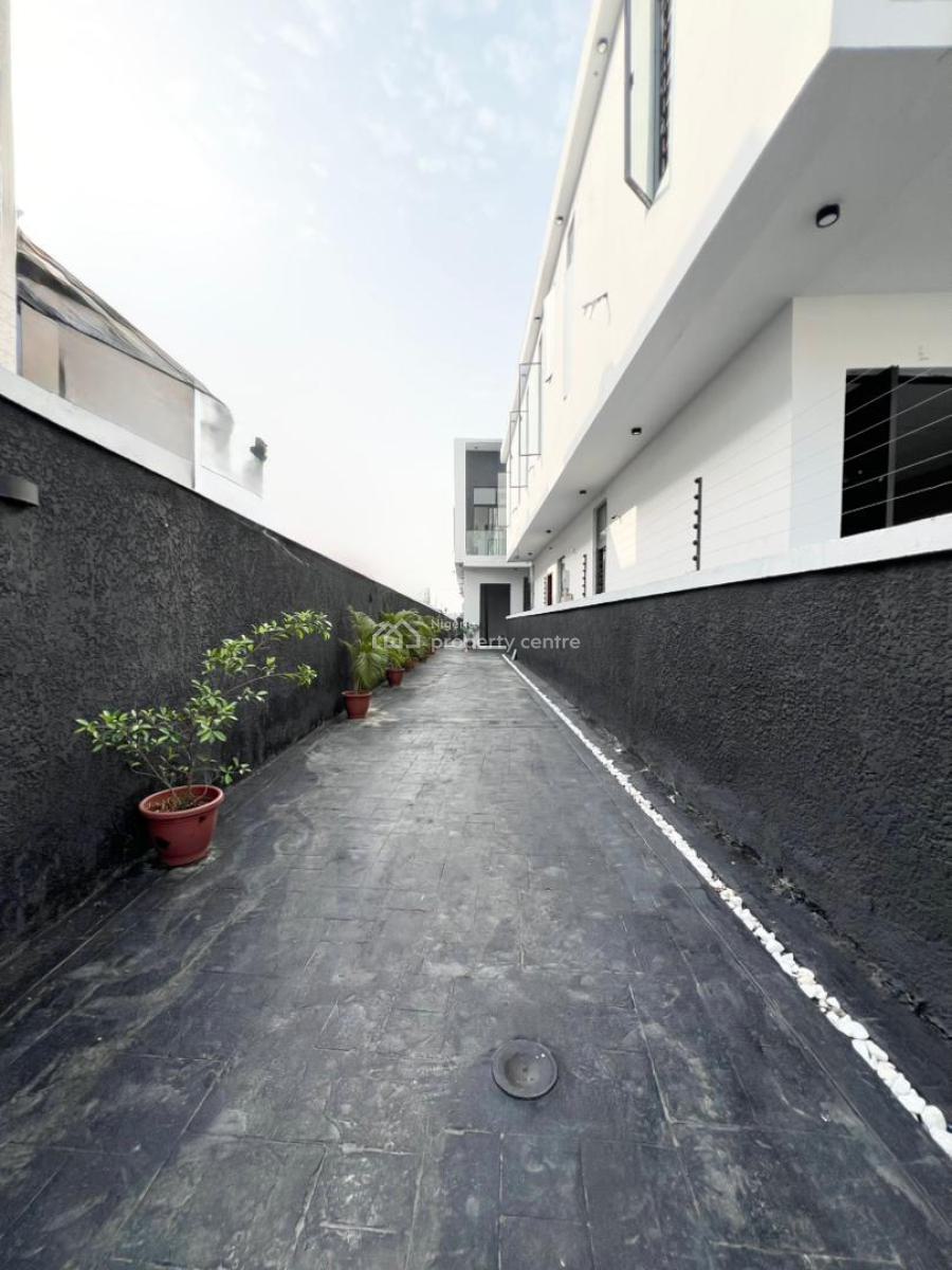 Glamorous 4bedroom Semi Detached Duplex with Bq in a Secured Estate, Ikota, Lekki, Lagos, Semi-detached Duplex for Sale