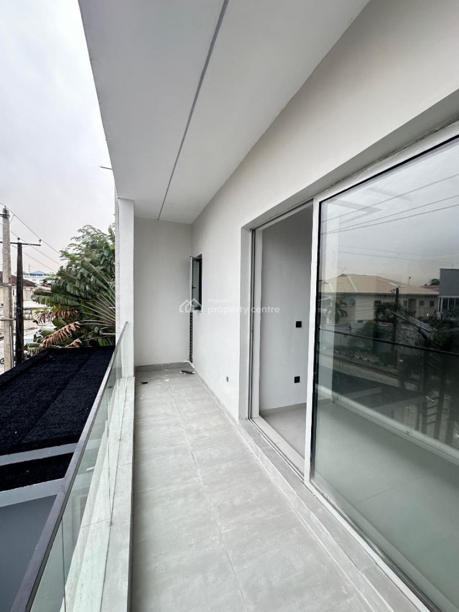 Newly Finished 2 Bedroom Apartment, Lekki Phase 1, Lekki, Lagos, Flat / Apartment for Sale