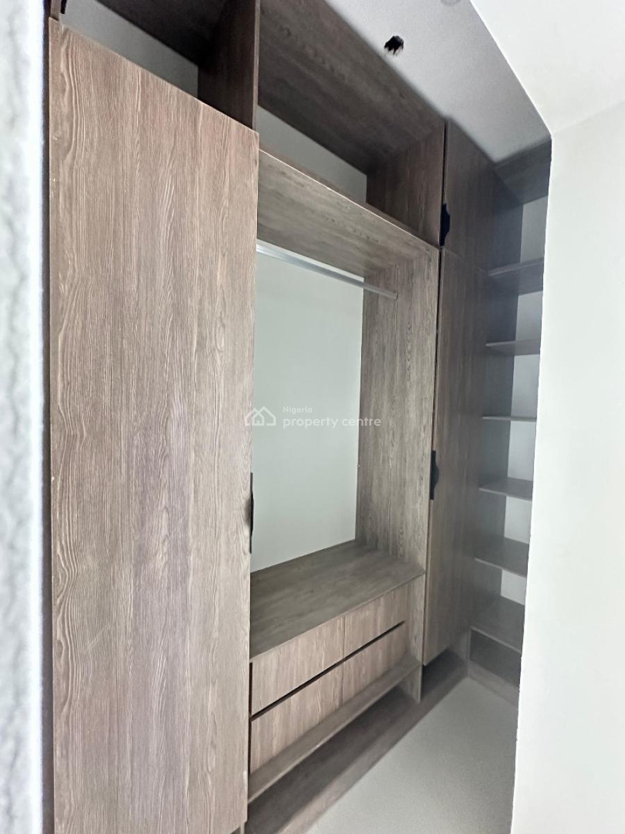 Newly Finished 2 Bedroom Maisonette, Lekki Phase 1, Lekki, Lagos, Flat / Apartment for Sale