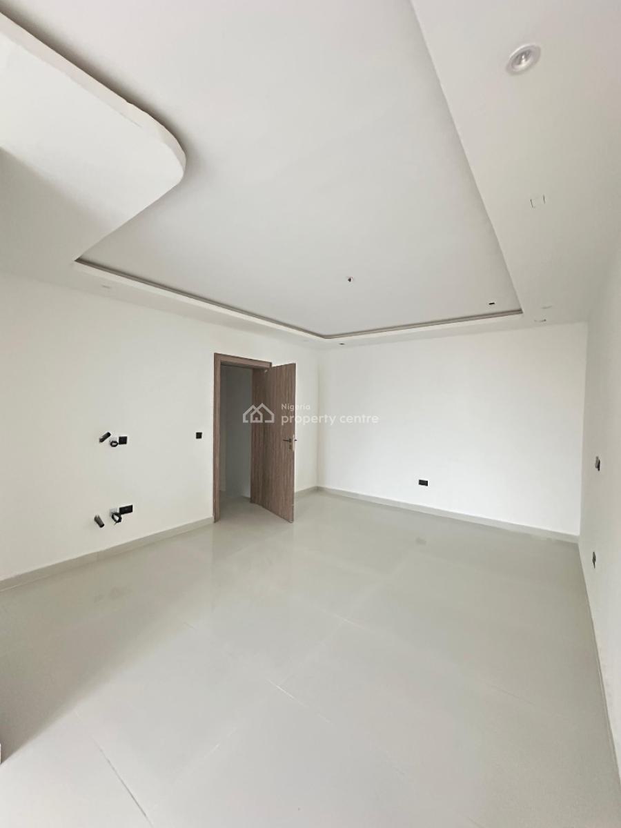 Newly Finished 2 Bedroom Maisonette, Lekki Phase 1, Lekki, Lagos, Flat / Apartment for Sale