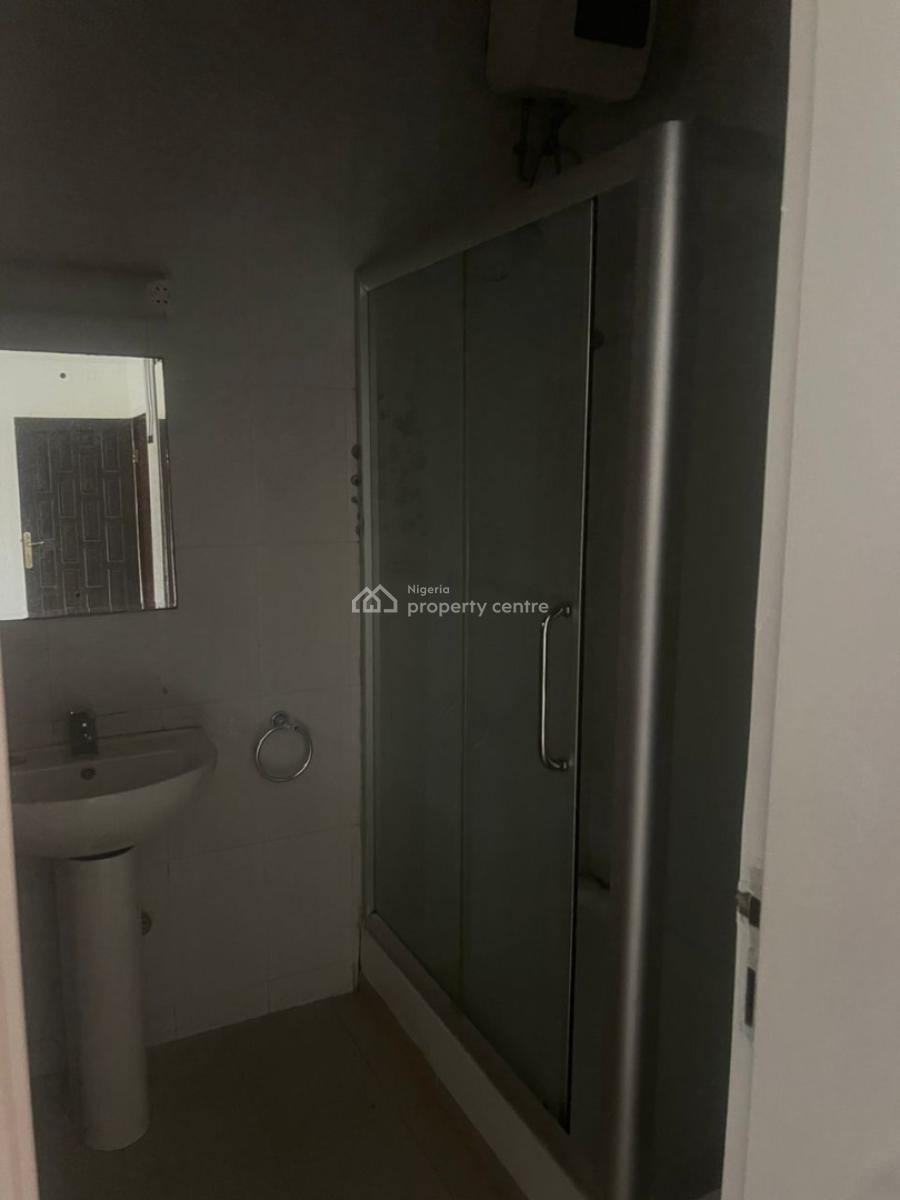 3 Bedroom Semi Furnished Flat, Lekki Phase 1, Lekki, Lagos, Flat / Apartment for Rent