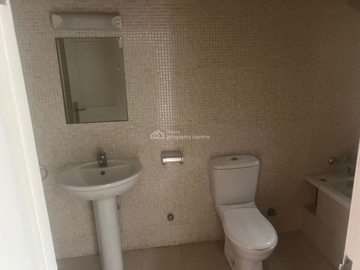 3 Bedroom Semi Furnished Flat, Lekki Phase 1, Lekki, Lagos, Flat / Apartment for Rent