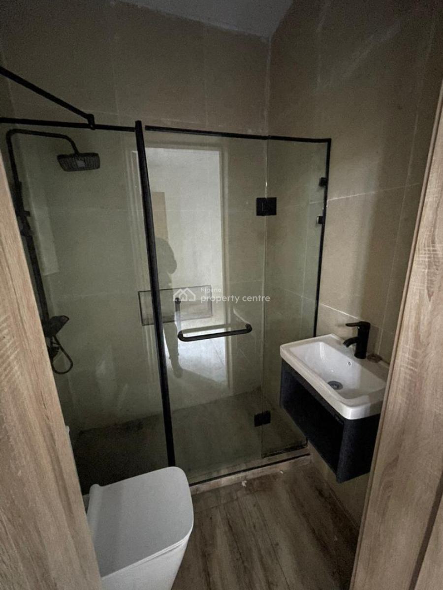 Spacious 4 Bedroom Terrace Duplex with Bq, Lekki Phase 1, Lekki, Lagos, Terraced Duplex for Rent