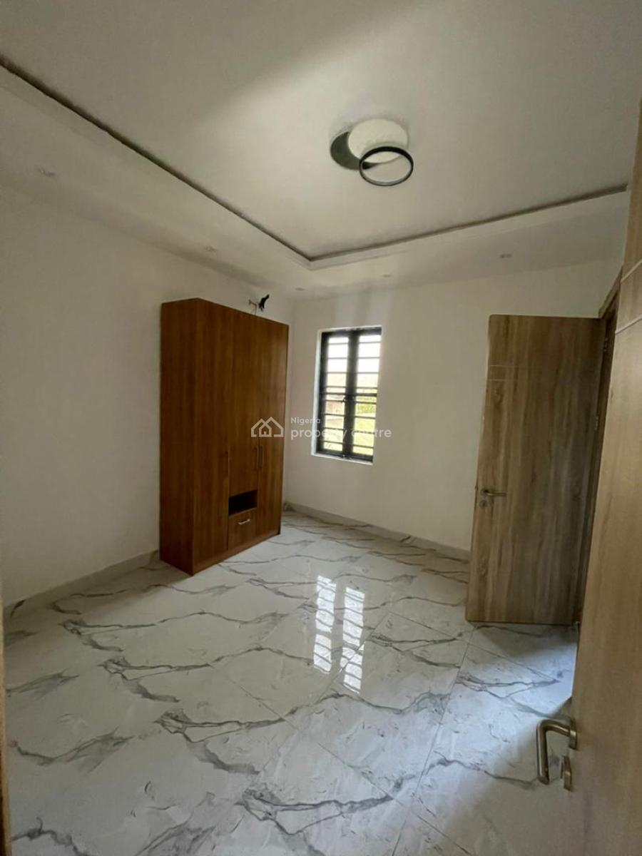 Spacious 4 Bedroom Terrace Duplex with Bq, Lekki Phase 1, Lekki, Lagos, Terraced Duplex for Rent