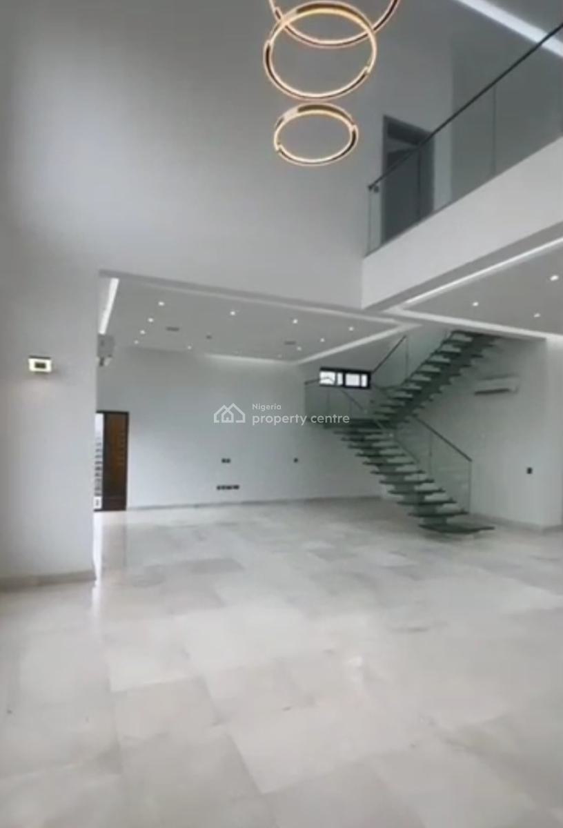 5 Bedrooms Penthouse with Swimming Pool, Gym, 2 Room Bq with Land, Old Ikoyi, Ikoyi, Lagos, Flat / Apartment for Sale