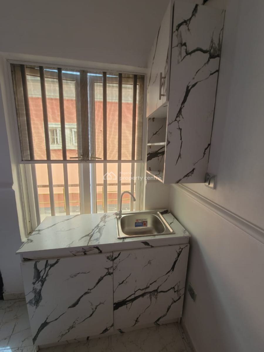 Standard Spacious 1 Bedroom with Open Plan Kitchen, Bera Estate Chevron Drive, Lekki, Lagos, Mini Flat (room and Parlour) for Rent