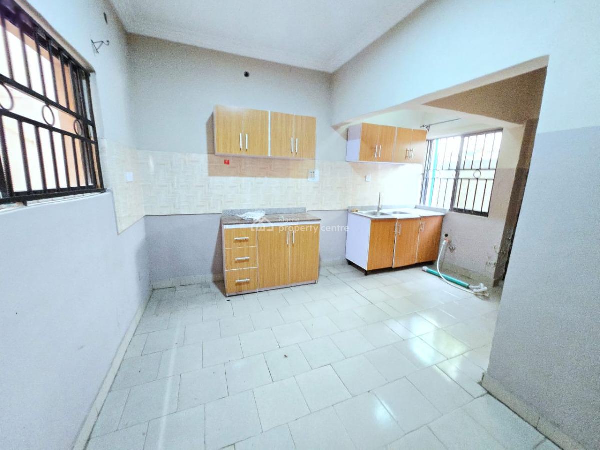 Self-serviced 2-bedroom Apartment, Lekki Phase 1, Lekki, Lagos, Flat / Apartment for Rent