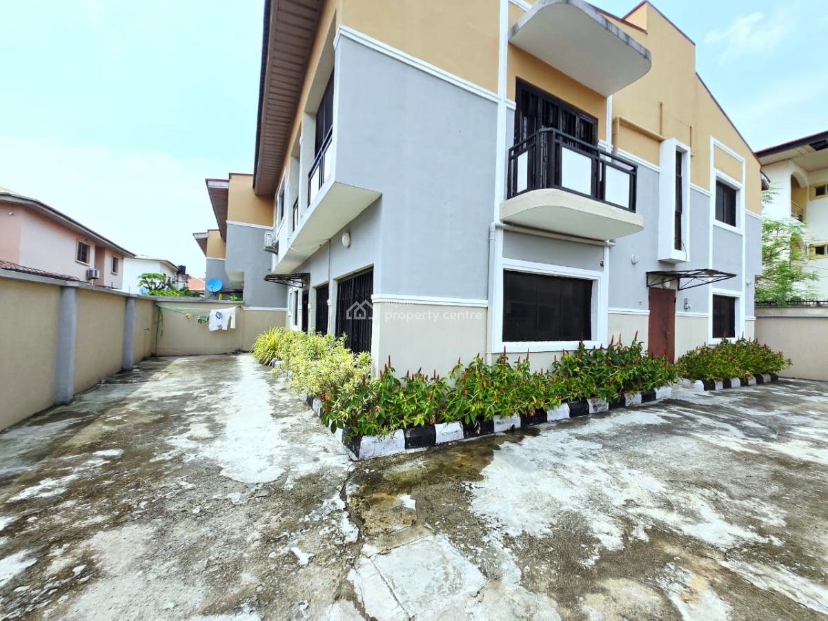 Self-serviced 2-bedroom Apartment, Lekki Phase 1, Lekki, Lagos, Flat / Apartment for Rent
