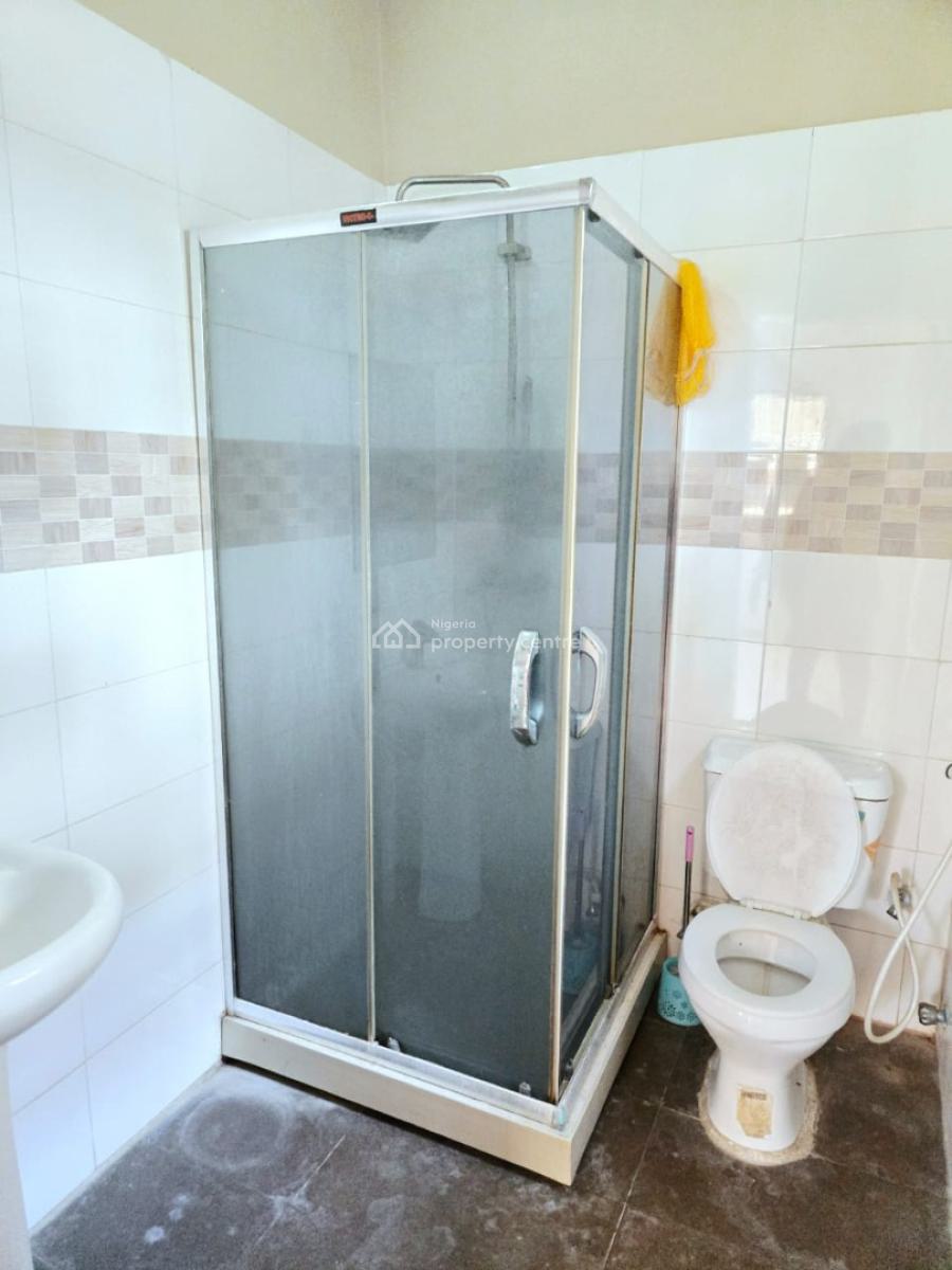 Self-serviced 2-bedroom Apartment, Lekki Phase 1, Lekki, Lagos, Flat / Apartment for Rent