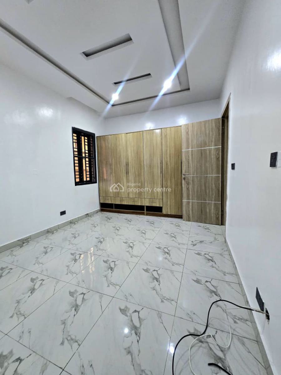 Spacious Massive Luxruy 2 Bedroom Flat Apartment, Lekki Phase 1, Lekki, Lagos, Flat / Apartment for Rent