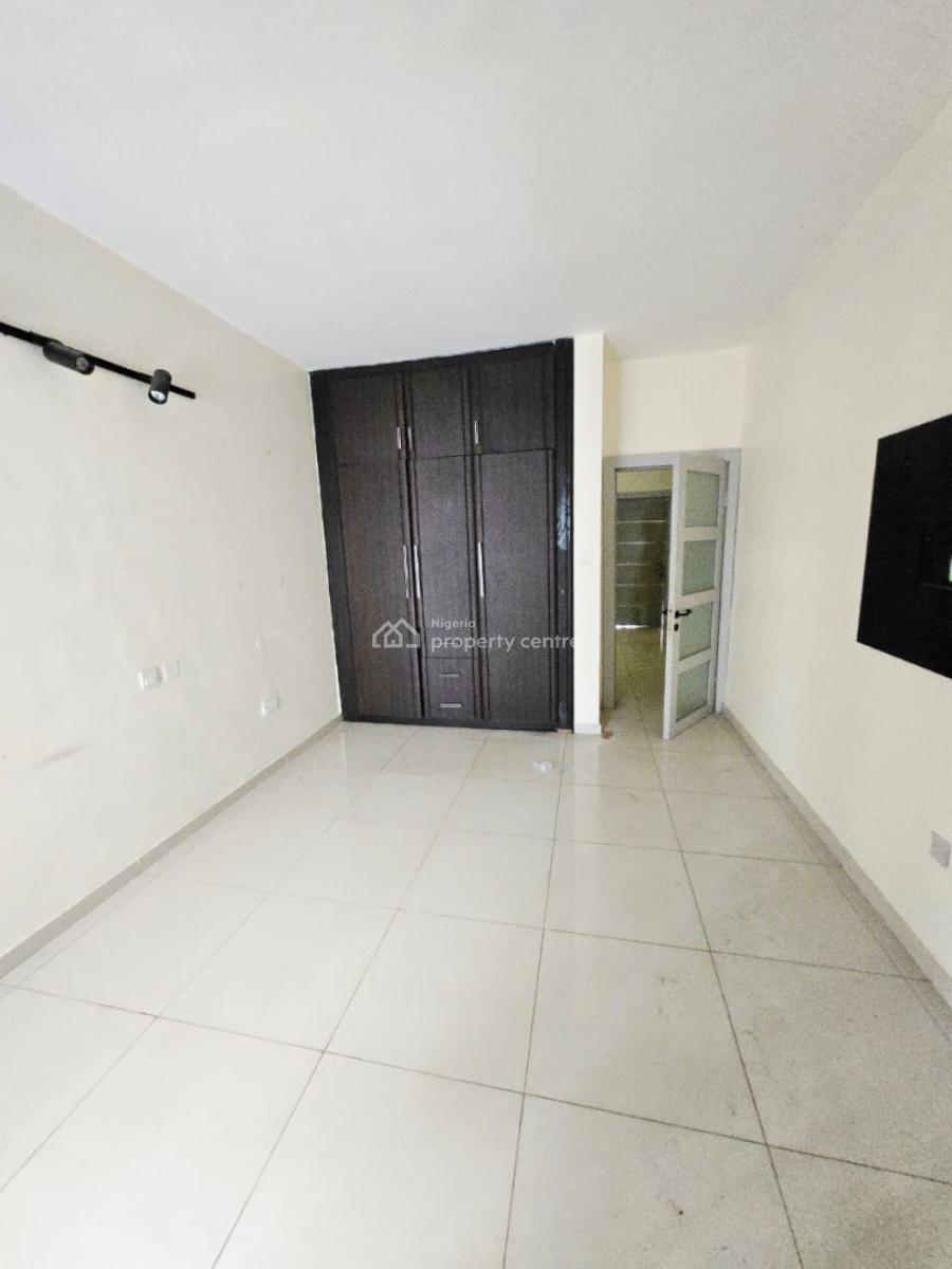Commercial 4-bedroom Office Duplex, Lekki Phase 1, Lekki, Lagos, Commercial Property for Rent