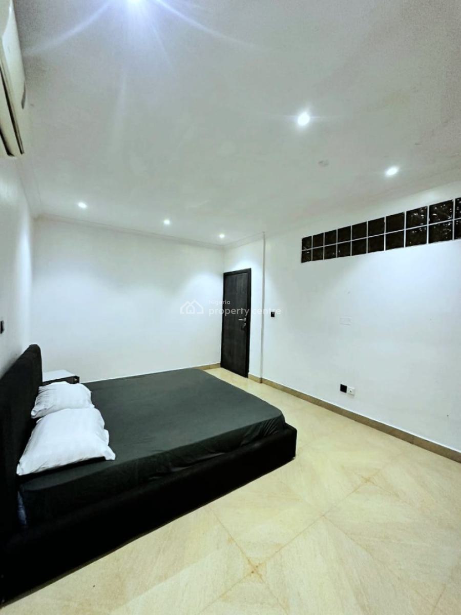 Neatly Built 1 Bedroom Apartment, Lekki Phase 1, Lekki, Lagos, Flat / Apartment for Rent