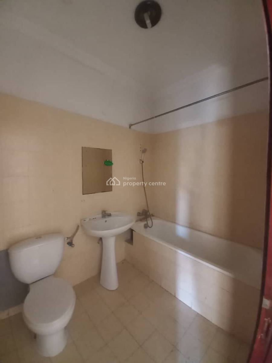 Waterfront 4 Bedroom Serviced Terrace Duplex with Pool, Gym and Ac, Lekki Phase 1, Lekki, Lagos, Terraced Duplex for Rent