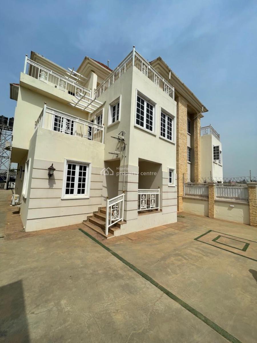 Luxury 5-bedroom Semi-detached Duplex + Bq, Wuye, Abuja, Semi-detached Duplex for Rent