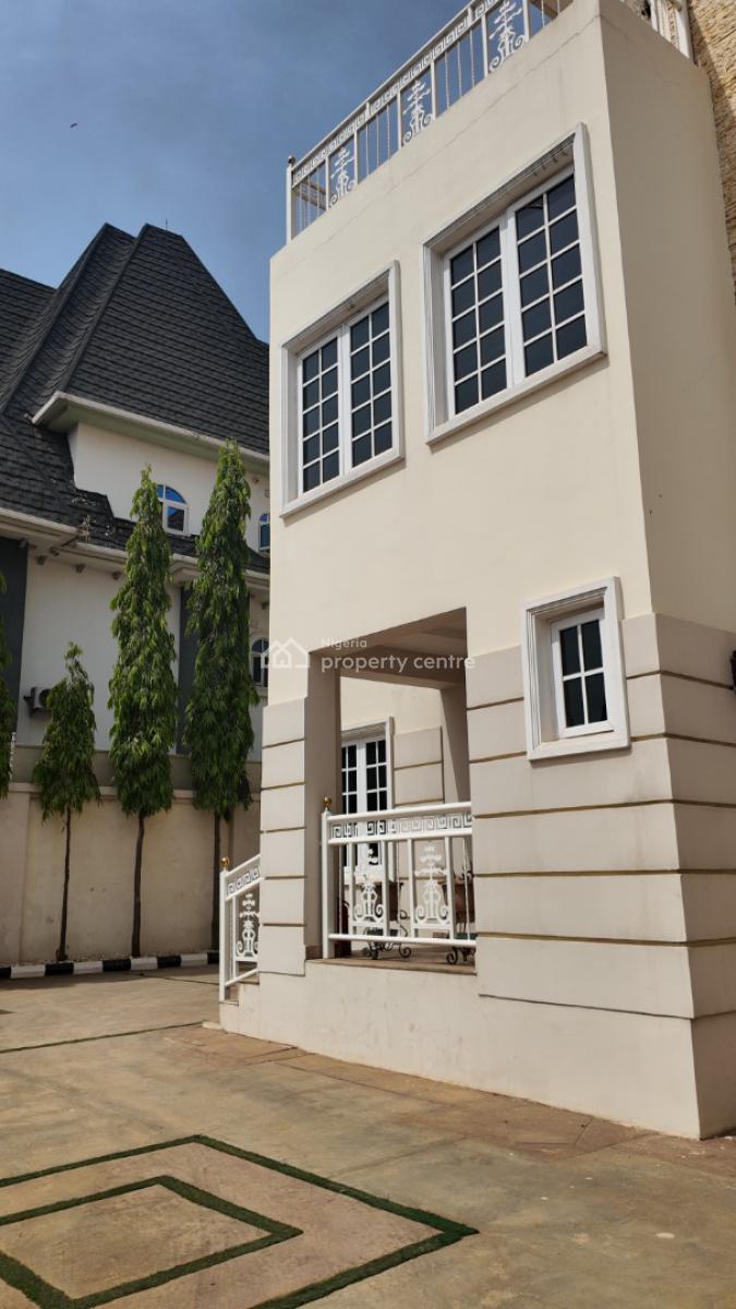 Luxury 5-bedroom Semi-detached Duplex + Bq, Wuye, Abuja, Semi-detached Duplex for Rent