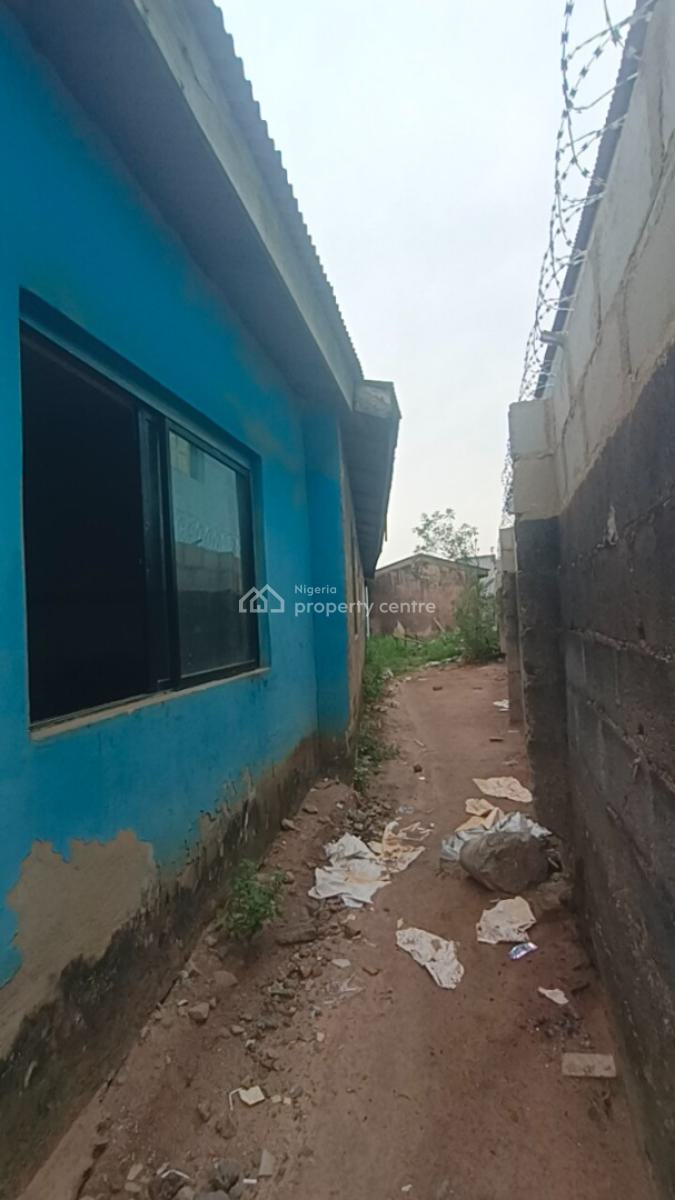 Completed Bungalow on Half Plot of Land, Ojokoro Road, Agric, Ikorodu, Lagos, Detached Bungalow for Sale