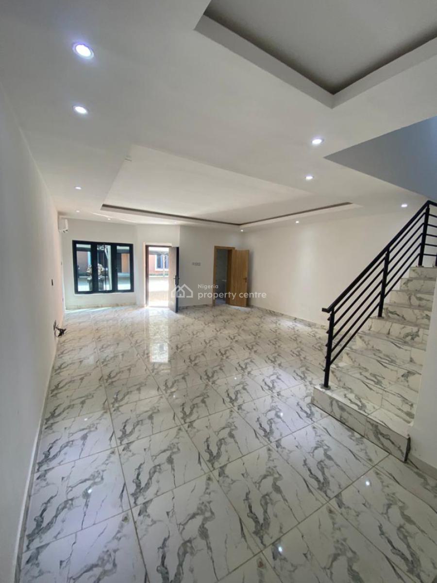Tastefully Built Fully Serviced Four (4) Bedroom Terrace Duplex, Lekki Phase 1, Lekki, Lagos, Terraced Duplex for Rent