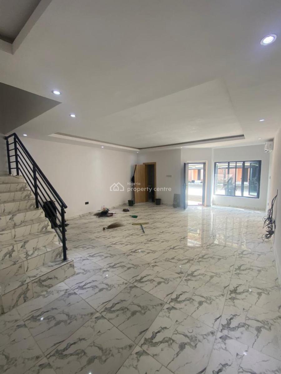 Tastefully Built Fully Serviced Four (4) Bedroom Terrace Duplex, Lekki Phase 1, Lekki, Lagos, Terraced Duplex for Rent