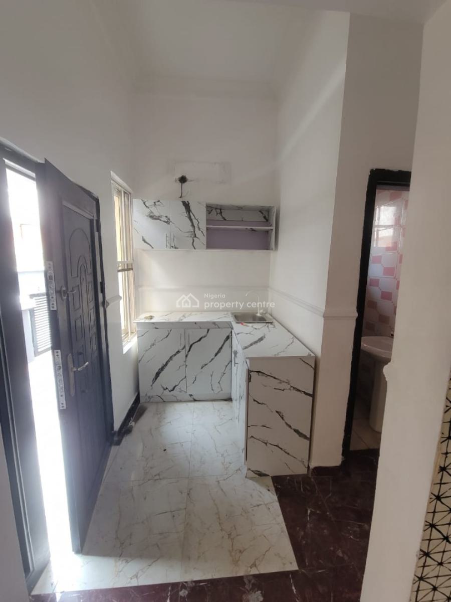 Standard Spacious 1 Bedroom (room & Parlor) with Visitors Toilet, Bera Estate Chevron Drive, Lekki, Lagos, Mini Flat (room and Parlour) for Rent