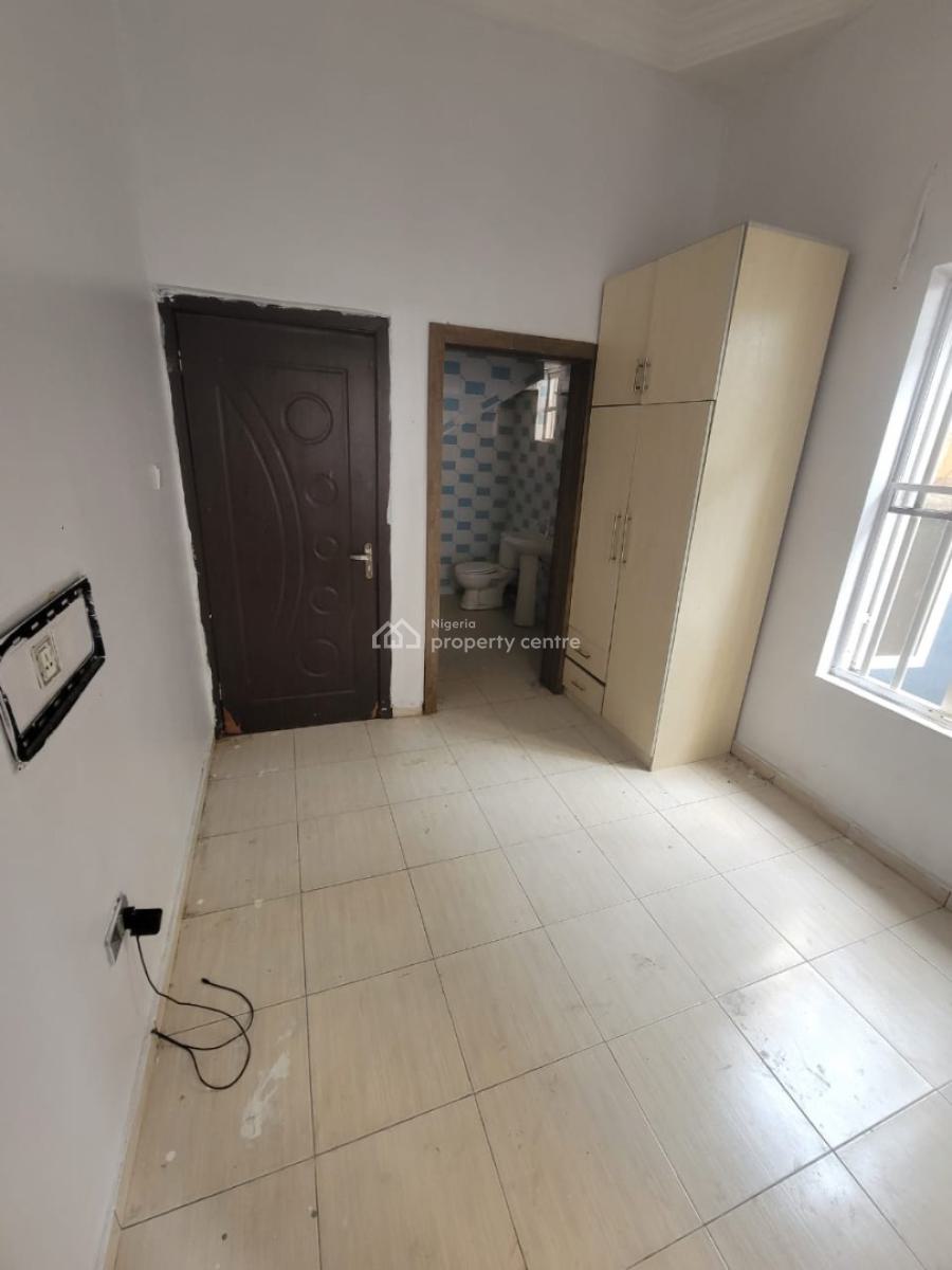 Standard Spacious 1 Bedroom (room & Parlor) with Visitors Toilet, Bera Estate Chevron Drive, Lekki, Lagos, Mini Flat (room and Parlour) for Rent
