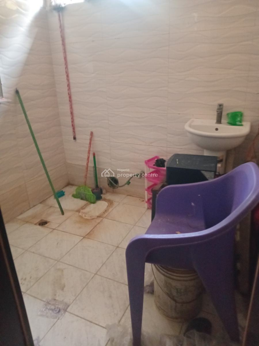 a Luxurious Self Contain Apartment, Chevron Drive, Lekki, Lagos, Self Contain (single Rooms) for Rent