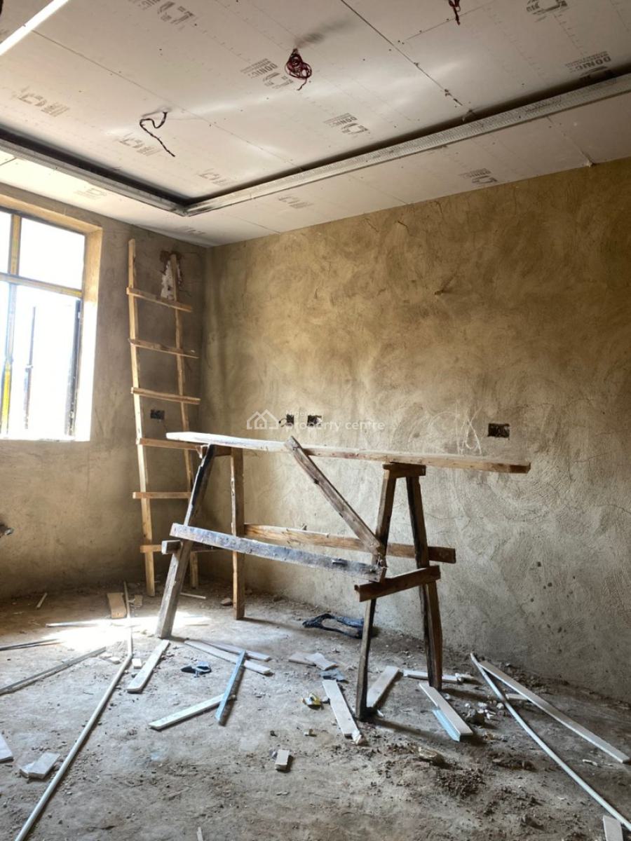 5-bedroom Semi-detached with Bq, Kaura, Abuja, Semi-detached Duplex for Sale