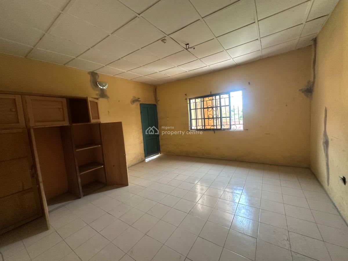 3 Bedroom Apartment, Off International Airport Road Ajao Estate, Isolo, Lagos, Flat / Apartment for Rent